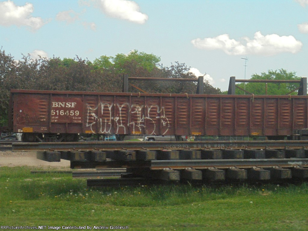 BNSF 516459 parked here